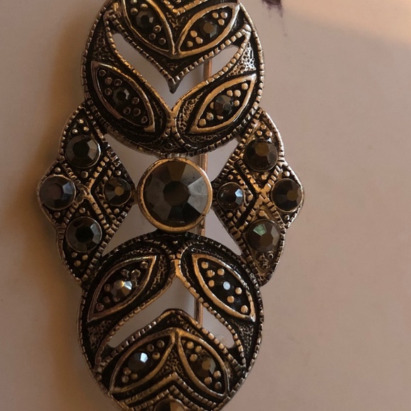 Vintage art deco style brooch. A Rick dark silver with a range of rhinestones - Picture 5 of 6